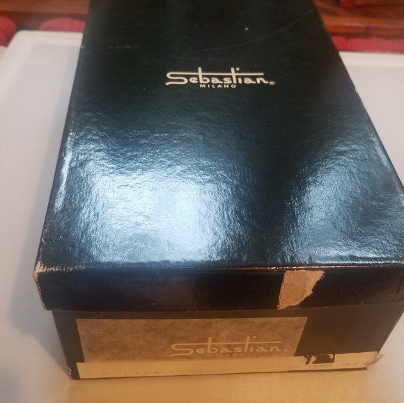 NWT Sebastian beige sandals with heel - Picture 6 of 8